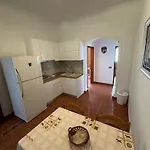 Enea ゲストハウス *