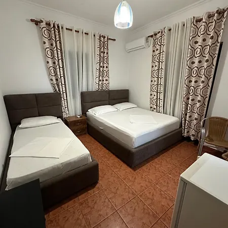 Pensión Enea Durrës