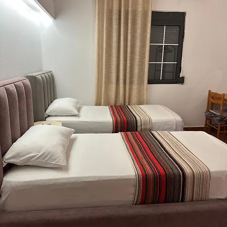 Pensión Enea Durrës