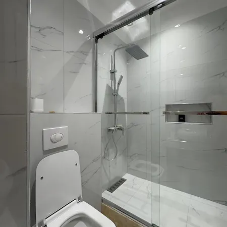 Pensión Enea Durrës